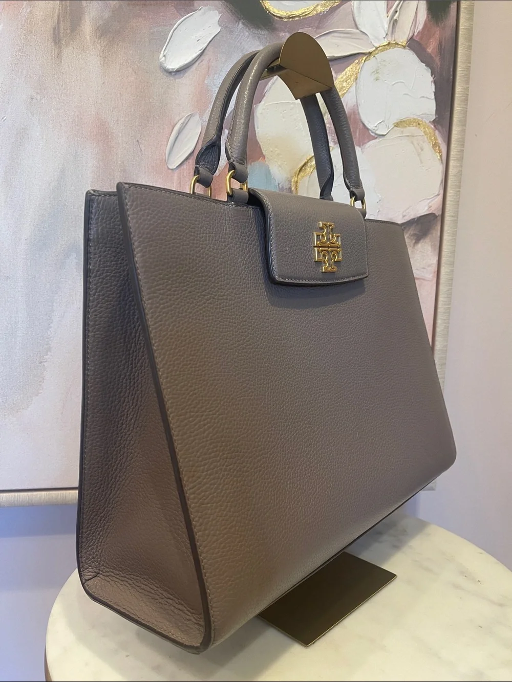 Tory Burch elegant pebbled
